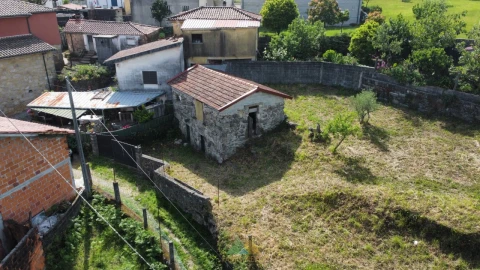 Moradia T1 para Venda em Eiras e Mei