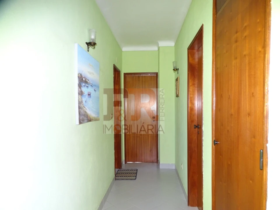 Moradia T4 para Venda em Fernao Ferro Foto 27