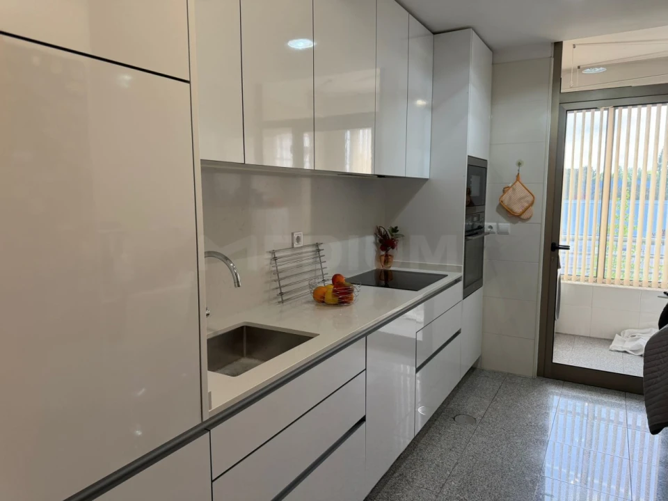 Apartamento T2 para Venda em Moreira Foto 4