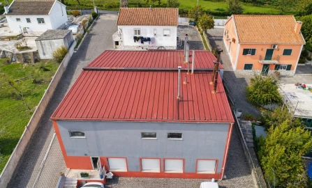 Moradia T2 para Venda em Igreja Nova e Cheleiros