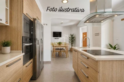 Moradia T6 para Venda em Santa Iria de Azoia, São João da Talha e Bobadela