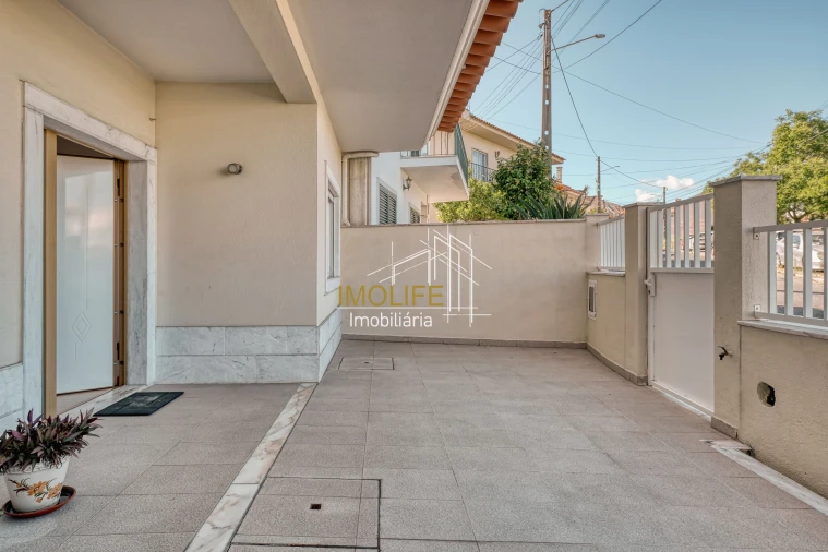 Moradia T6 para Venda em Santa Iria de Azoia, São João da Talha e Bobadela Foto 17