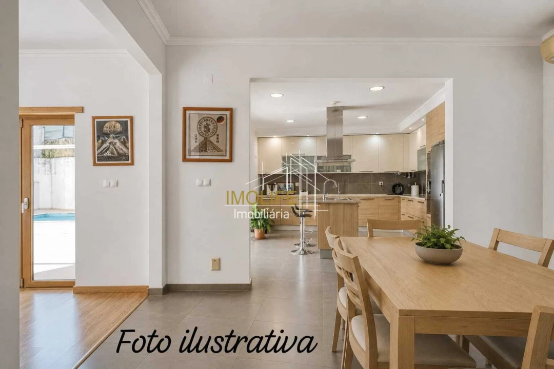 Moradia T6 para Venda em Santa Iria de Azoia, São João da Talha e Bobadela Foto 4