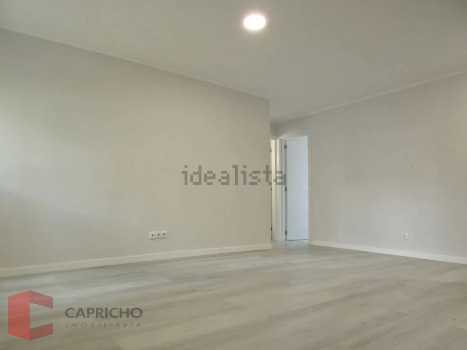 Apartamento T3 para Venda em Laranjeiro e Feijó Foto 12