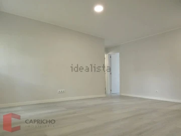 Apartamento T3 para Venda em Laranjeiro e Feijó