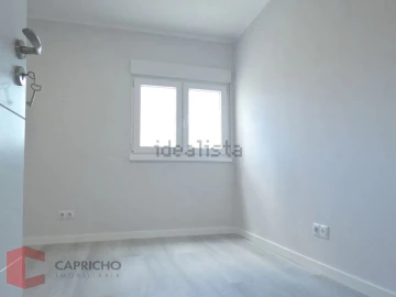 Apartamento T3 para Venda em Laranjeiro e Feijó