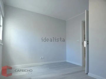 Apartamento T3 para Venda em Laranjeiro e Feijó