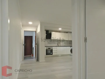 Apartamento T3 para Venda em Laranjeiro e Feijó