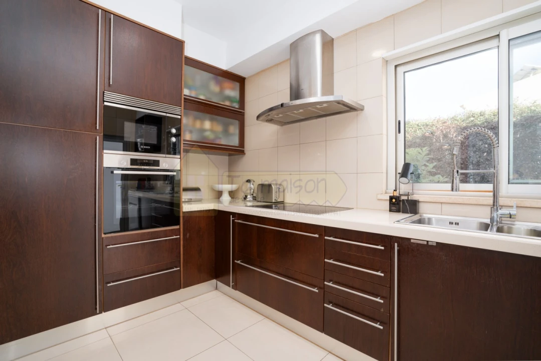 Moradia T4 para Venda em Montenegro Foto 26