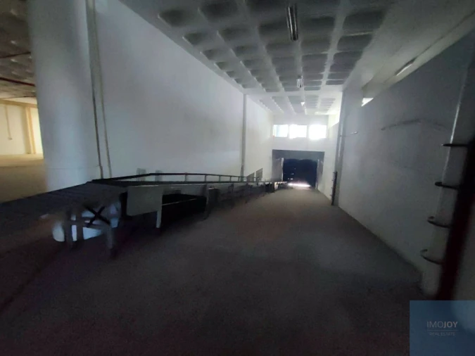 Armazém para Venda em Sacavém e Prior Velho Foto 15