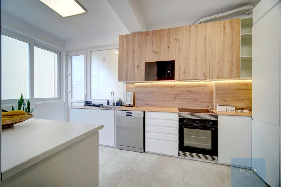 Apartamento T4 para Arrendamento em Carcavelos e Parede Foto 5