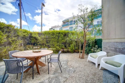 Apartamento T4 para Arrendamento em Carcavelos e Parede