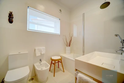 Apartamento T4 para Arrendamento em Carcavelos e Parede