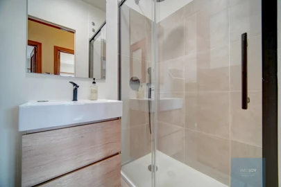 Apartamento T4 para Arrendamento em Carcavelos e Parede