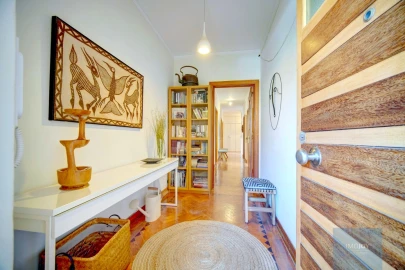 Apartamento T4 para Arrendamento em Carcavelos e Parede