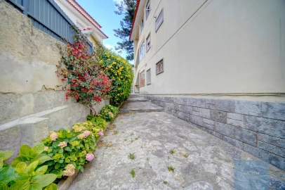 Apartamento T4 para Arrendamento em Carcavelos e Parede