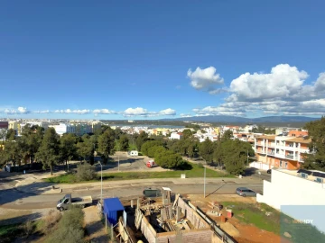 Moradia T3 para Venda em Estômbar e Parchal