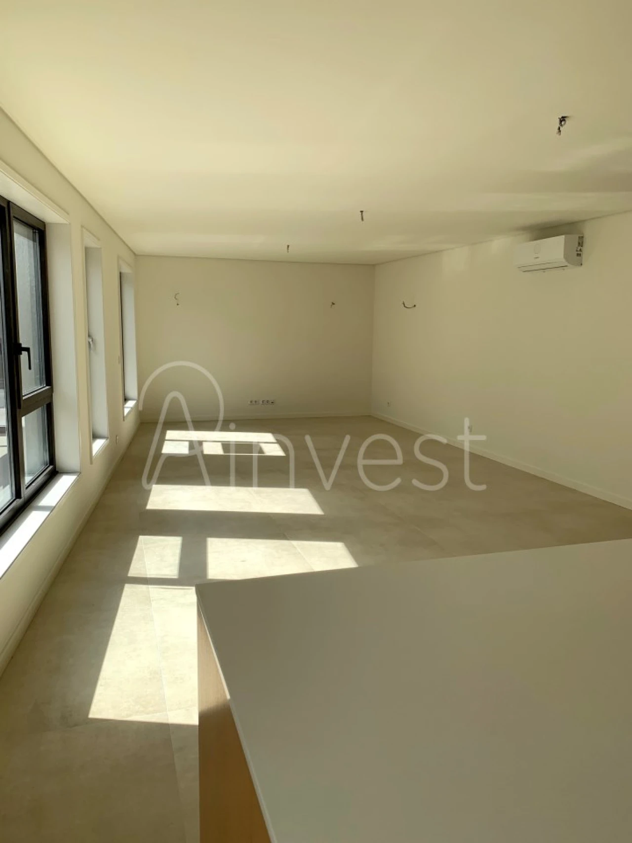 Apartamento T3 para Venda em Cedofeita, Santo Ildefonso, Sé, Miragaia, São Nicolau e Vitória Foto 5