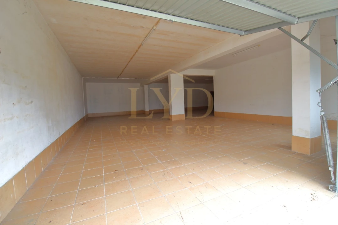 Garagem para Venda em Pombeiro de Ribavizela Foto 4