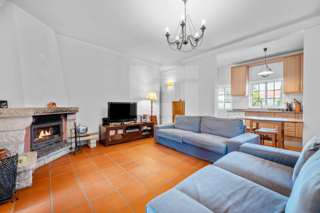 Apartamento T6 para Venda em Corroios Foto 13