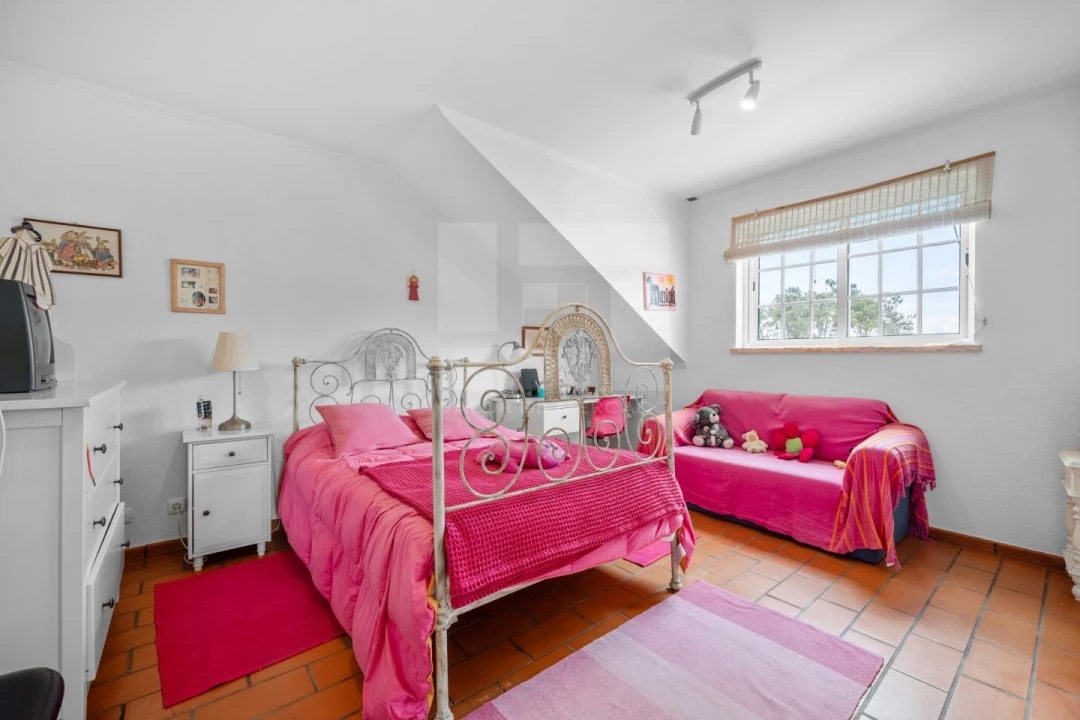 Apartamento T6 para Venda em Corroios Foto 24