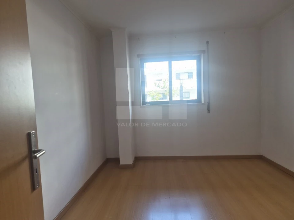 Apartamento T2 para Venda em Santa Clara Foto 10
