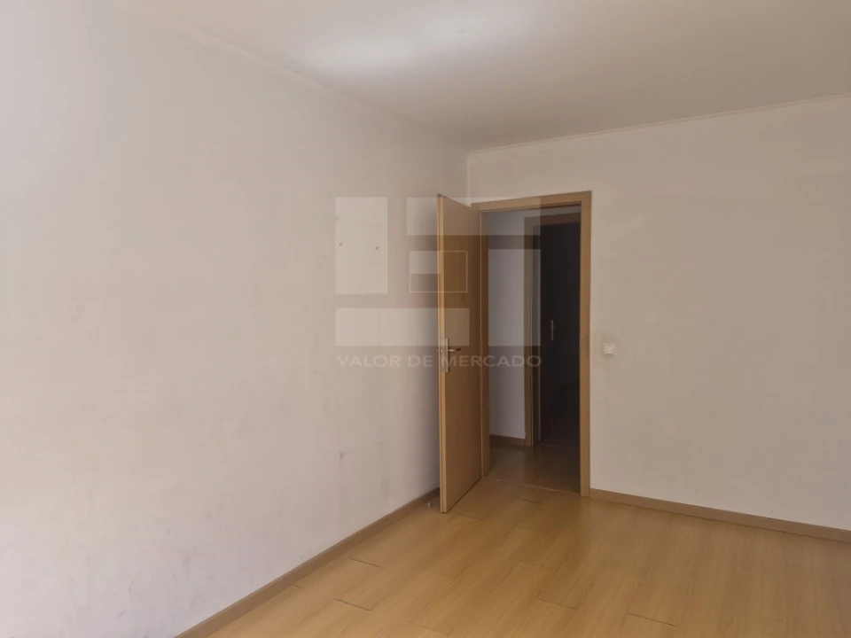 Apartamento T2 para Venda em Santa Clara Foto 12