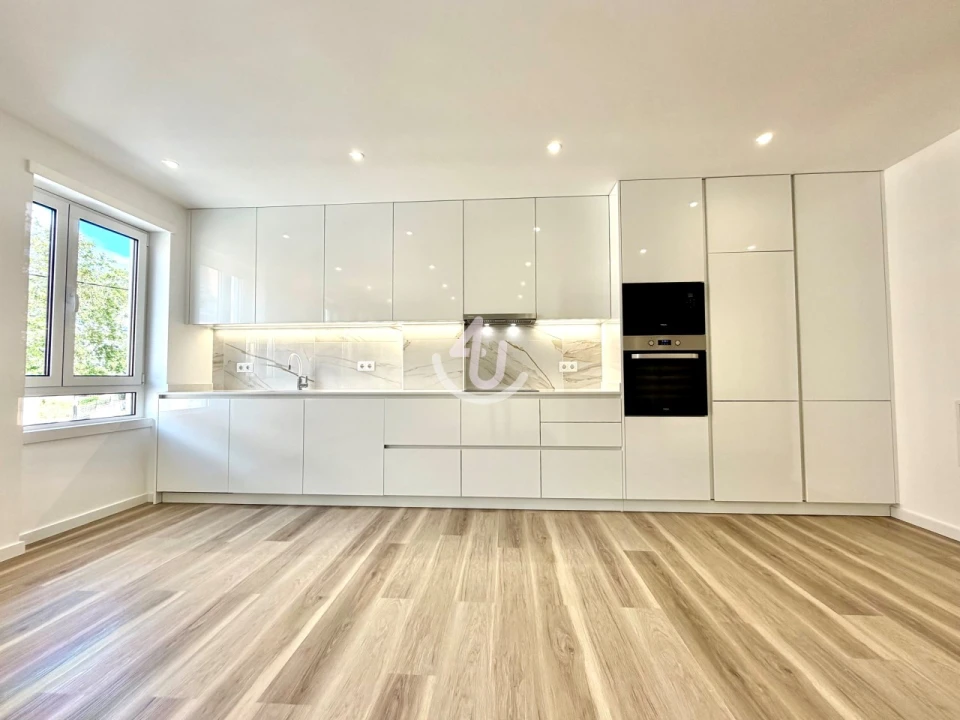 Apartamento T3 para Venda em Nazare Foto 2