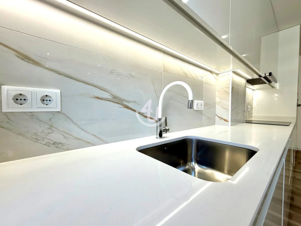 Apartamento T3 para Venda em Nazare Foto 4