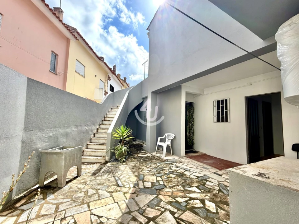 Moradia T5 para Venda em Nazare Foto 15