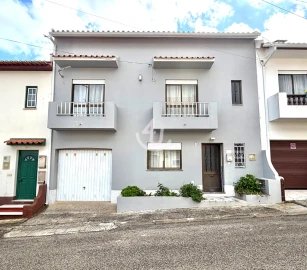 Moradia T5 para Venda em Nazare
