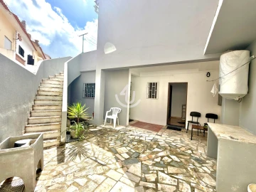 Moradia T5 para Venda em Nazare