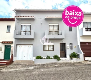 Moradia T5 para Venda em Nazare