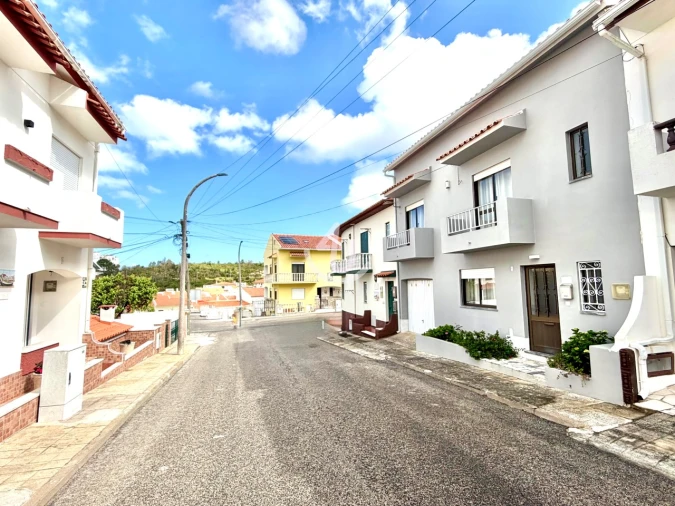 Moradia T5 para Venda em Nazare Foto 2