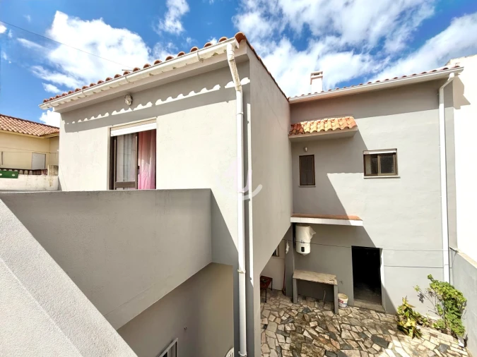 Moradia T5 para Venda em Nazare Foto 27