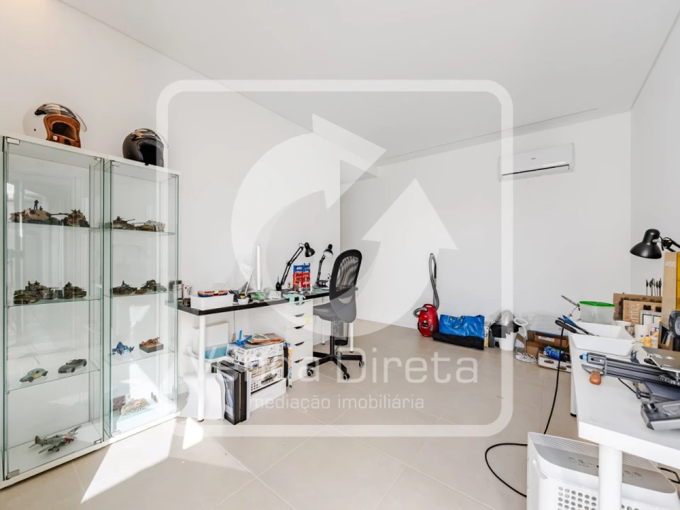 Apartamento T4 para Venda em Barreiro e Lavradio Foto 13