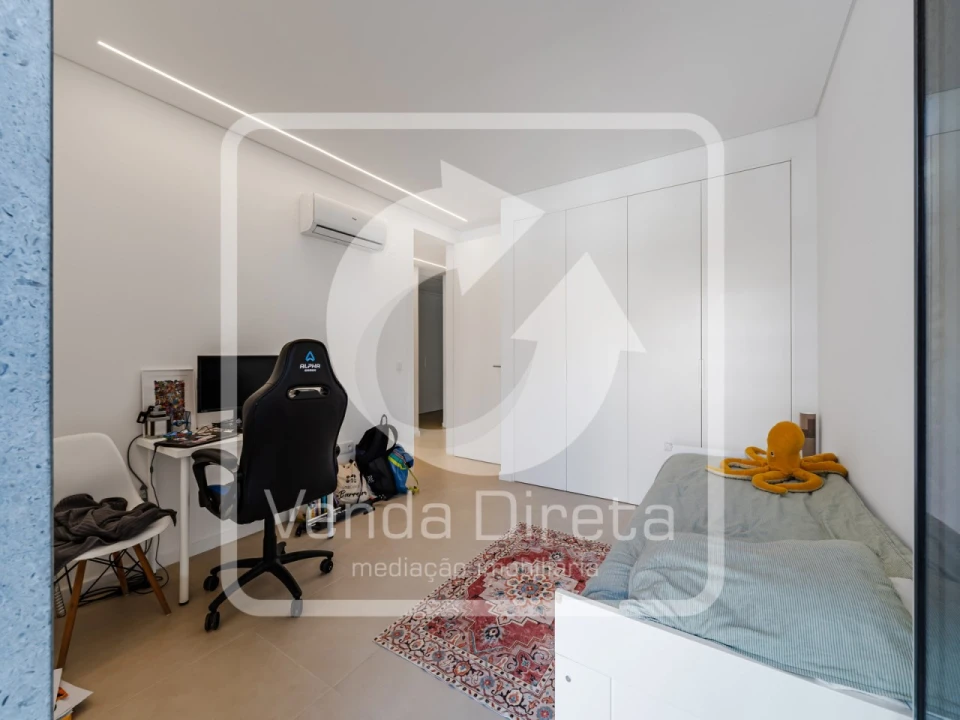 Apartamento T4 para Venda em Barreiro e Lavradio Foto 27