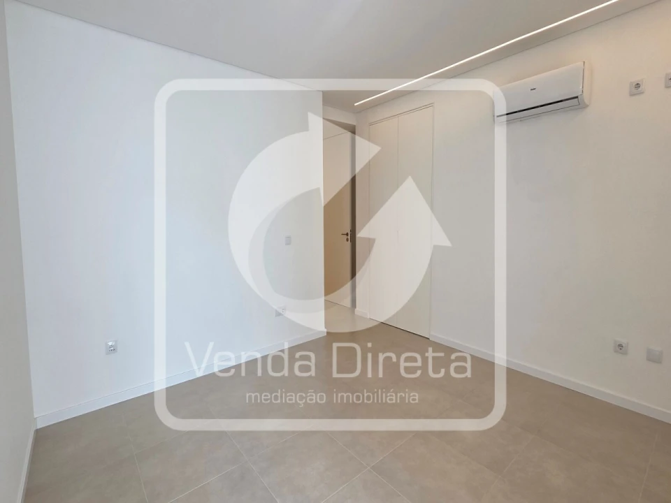 Apartamento T4 para Venda em Barreiro e Lavradio Foto 30