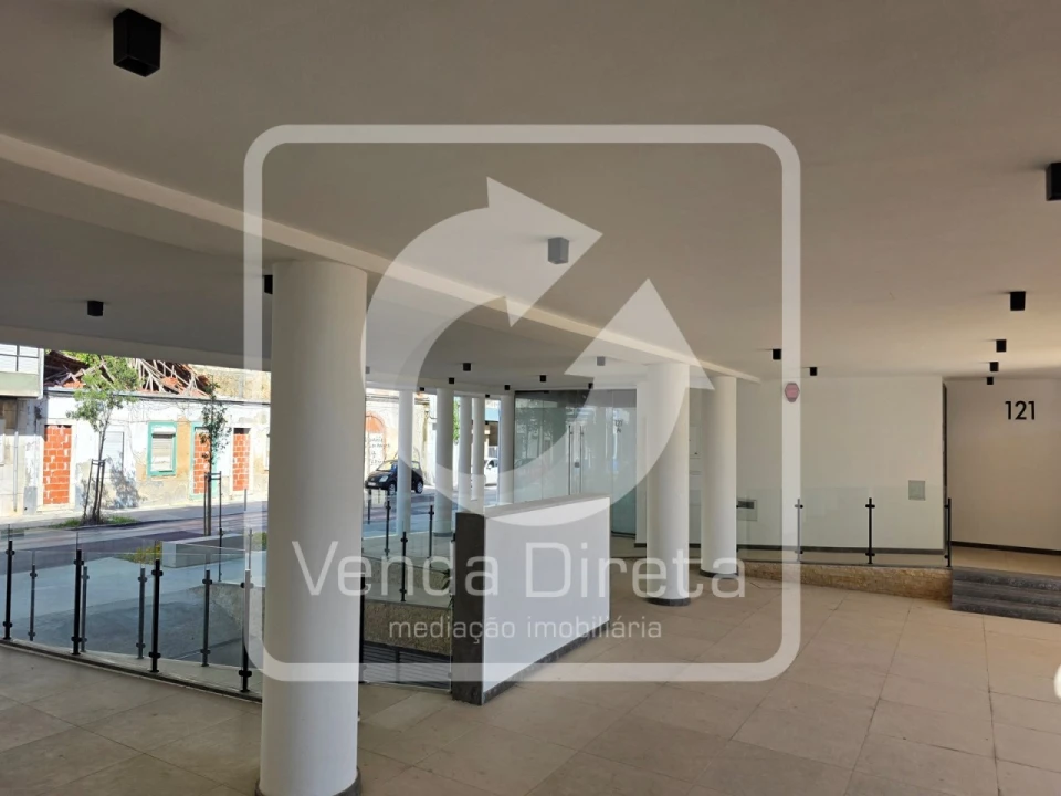 Apartamento T4 para Venda em Barreiro e Lavradio Foto 33