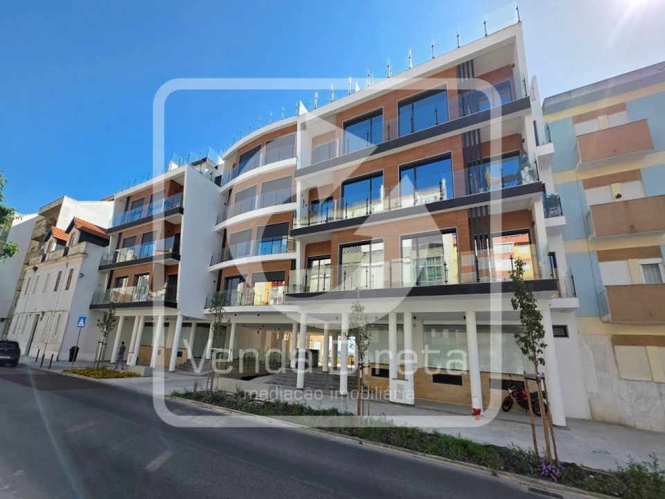 Apartamento T4 para Venda em Barreiro e Lavradio Foto 35