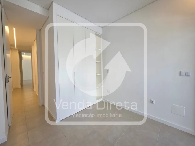 Apartamento T4 para Venda em Barreiro e Lavradio Foto 17