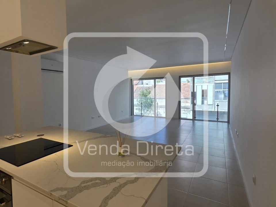 Apartamento T4 para Arrendamento em Barreiro e Lavradio Foto 8