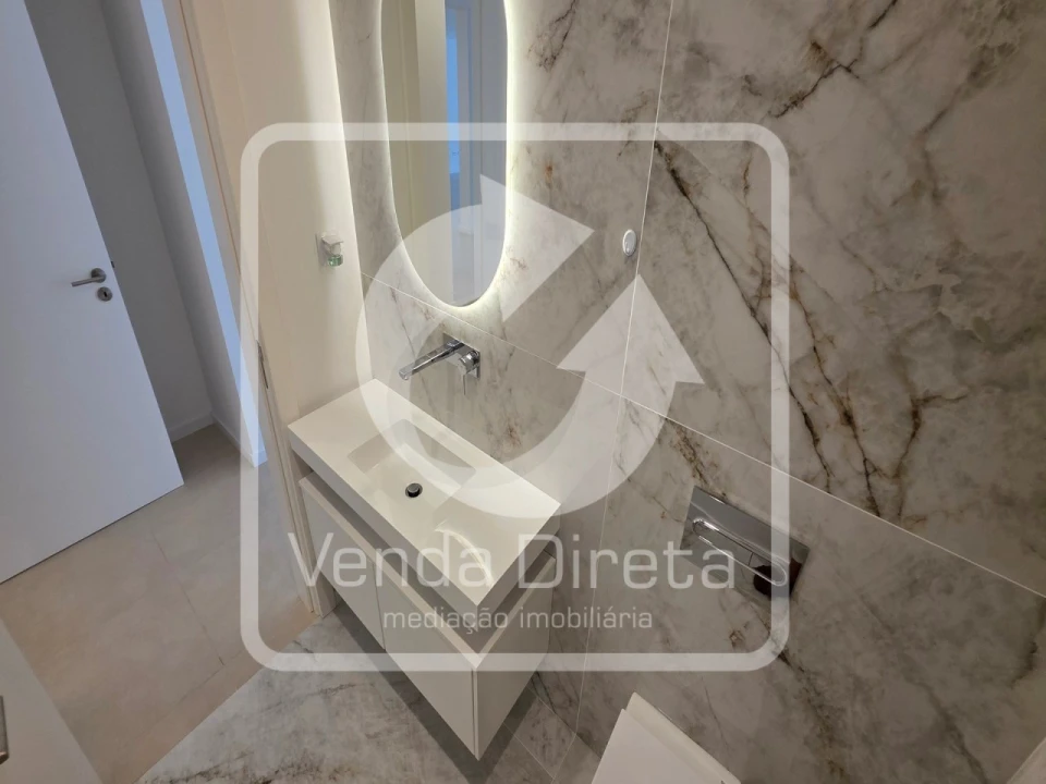 Apartamento T4 para Arrendamento em Barreiro e Lavradio Foto 29