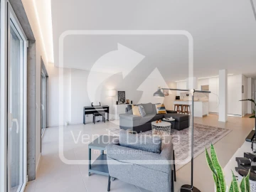 Apartamento T4 para Arrendamento em Barreiro e Lavradio