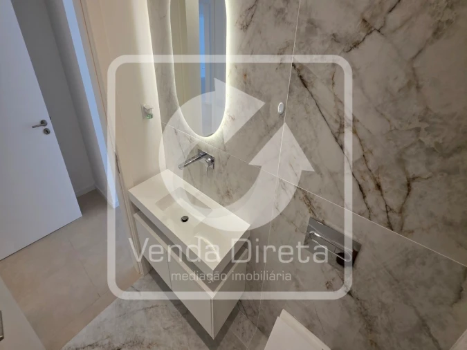 Apartamento T4 para Arrendamento em Barreiro e Lavradio Foto 29