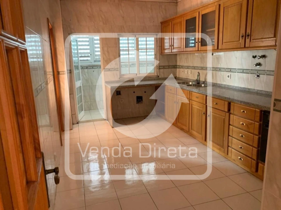 Apartamento T3 para Venda em Santa Maria do Castelo e Santiago e Santa Susana Foto 1