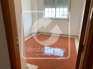 Apartamento T3 para Venda em Santa Maria do Castelo e Santiago e Santa Susana