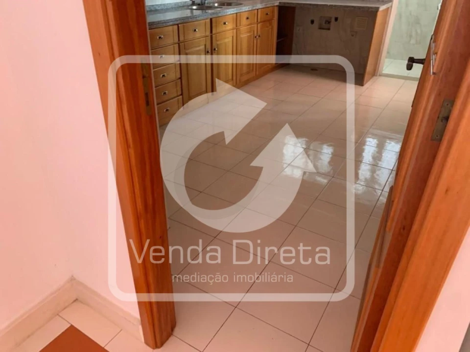 Apartamento T3 para Venda em Santa Maria do Castelo e Santiago e Santa Susana Foto 7