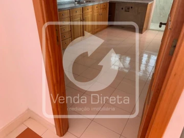 Apartamento T3 para Venda em Santa Maria do Castelo e Santiago e Santa Susana