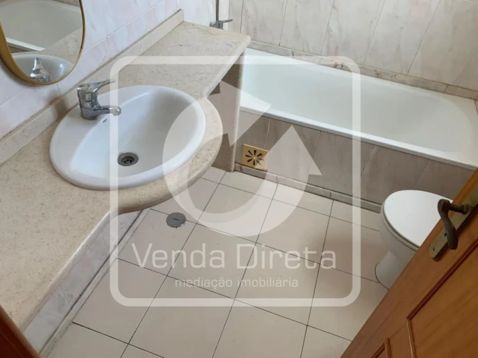 Apartamento T3 para Venda em Santa Maria do Castelo e Santiago e Santa Susana Foto 14